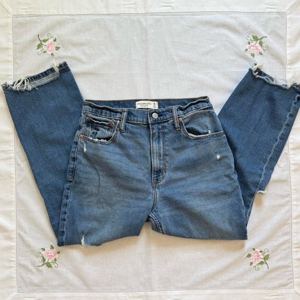 ⟡ ABERCROMBIE & FITCH the ankle straight jeans – ultra high rise (28 | 6S) ⟡